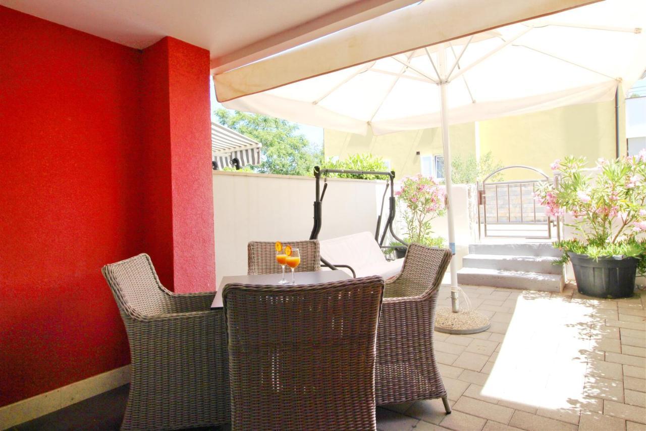 Villa Pino With Pool, Sauna & Jacuzzi Petrcane Exterior photo