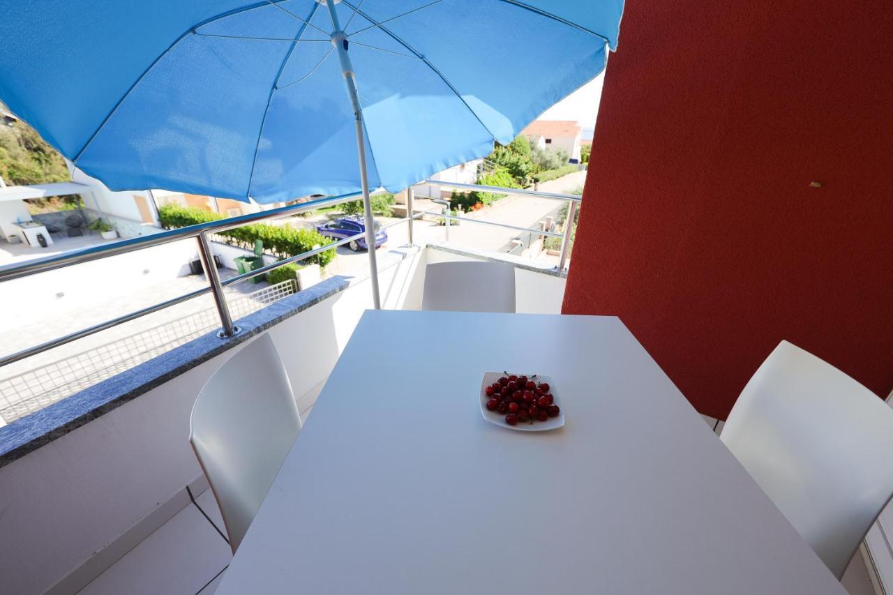 Villa Pino With Pool, Sauna & Jacuzzi Petrcane Exterior photo