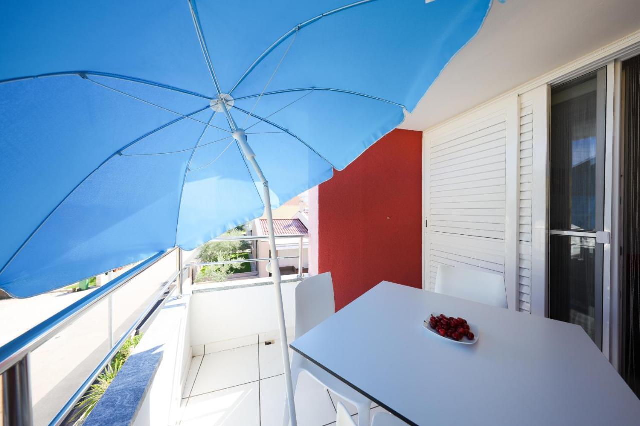 Villa Pino With Pool, Sauna & Jacuzzi Petrcane Exterior photo