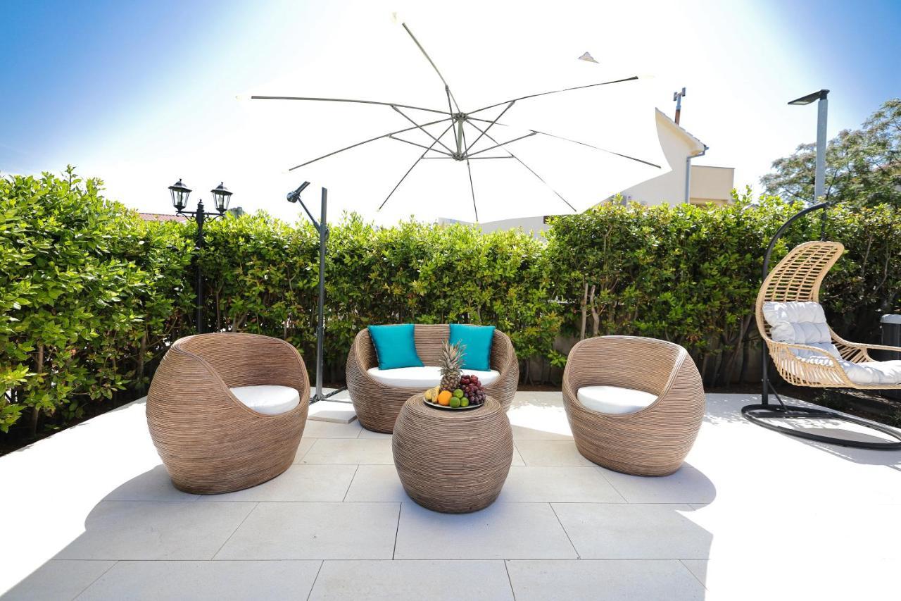 Villa Pino With Pool, Sauna & Jacuzzi Petrcane Exterior photo