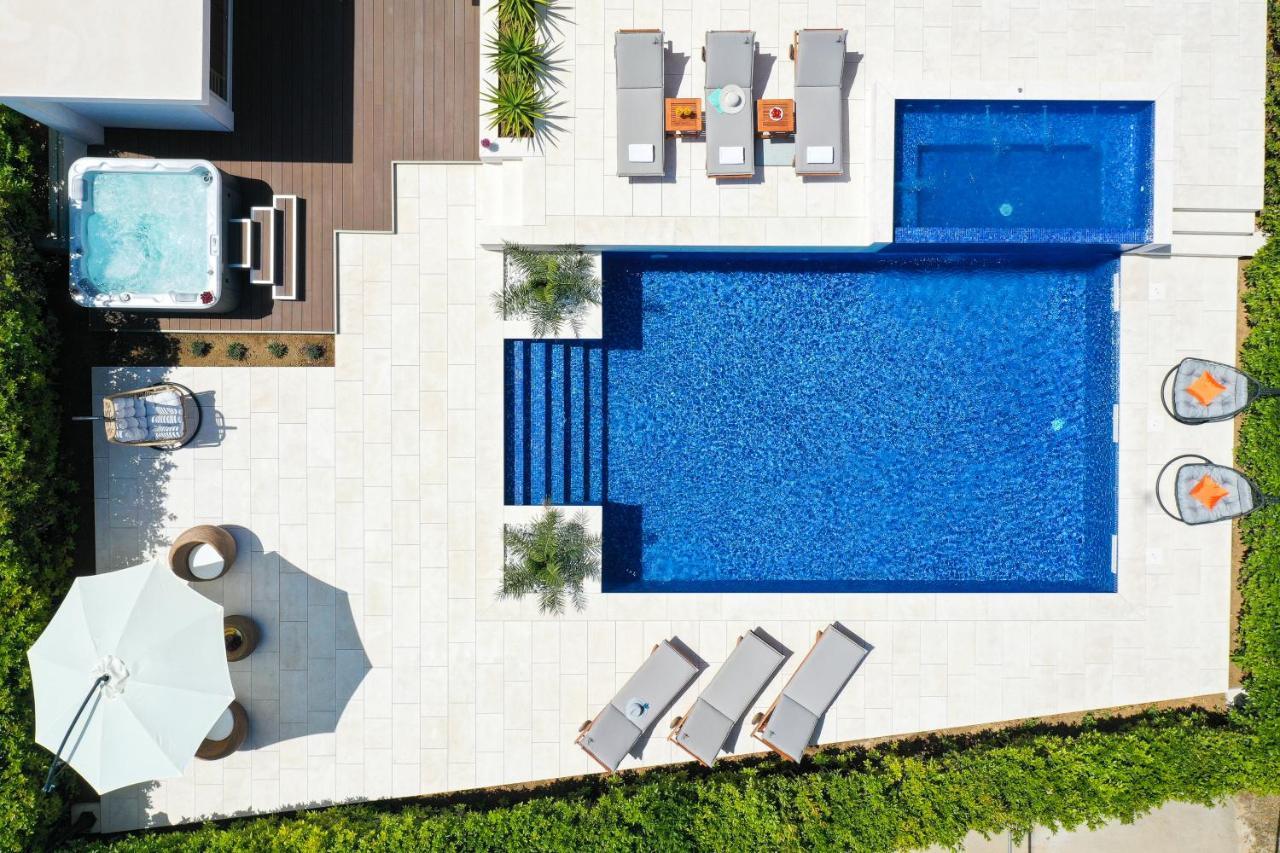 Villa Pino With Pool, Sauna & Jacuzzi Petrcane Exterior photo