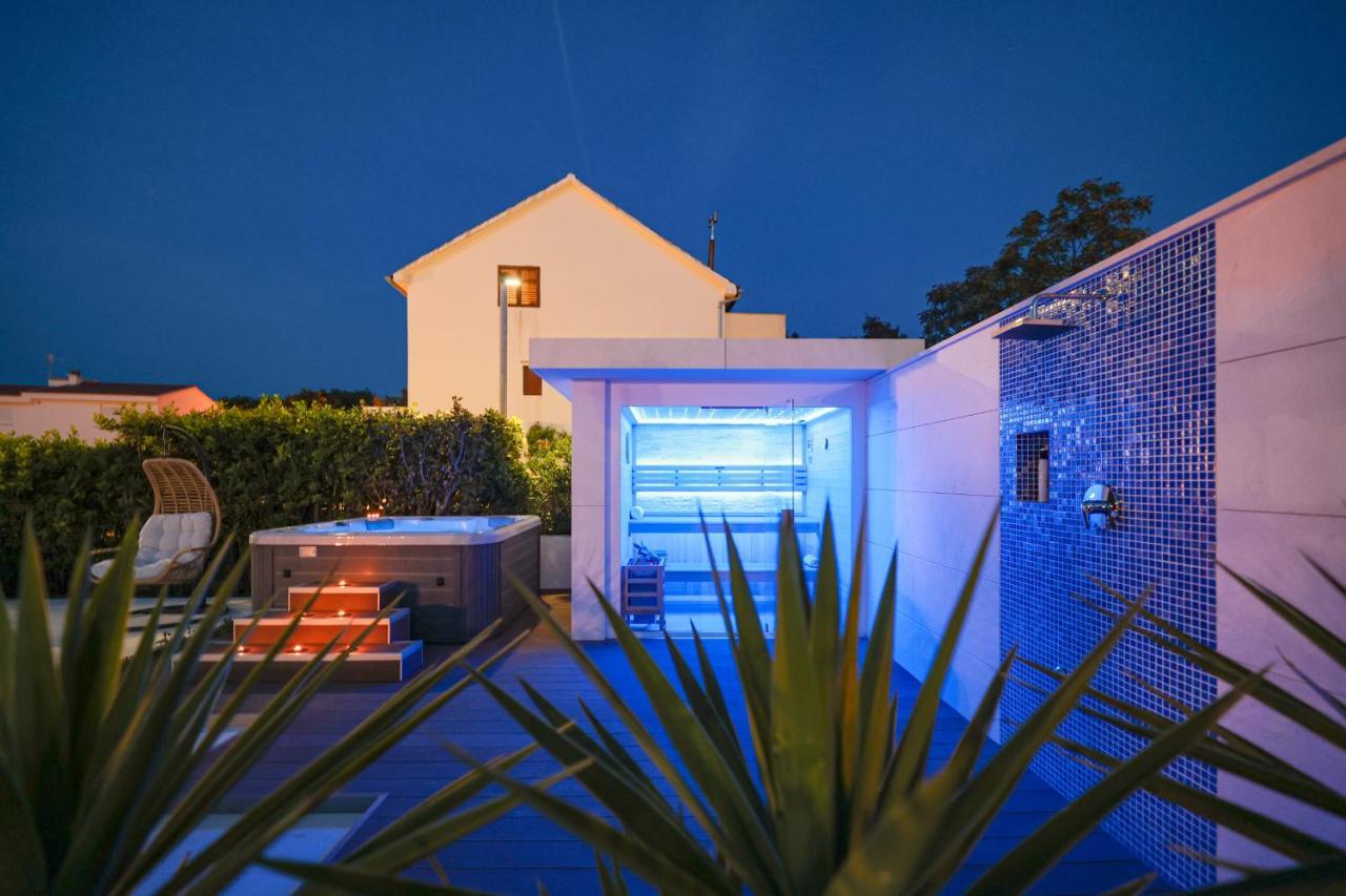 Villa Pino With Pool, Sauna & Jacuzzi Petrcane Exterior photo
